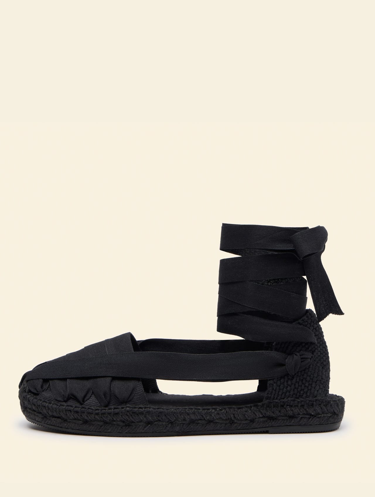 alpargata-tradicional-pinxo-piso-xica-todo-negro-mujer-la-manual-barcelona Alpargata tradicional mujer, suela negra, con cintas, modelo pinxo, la favorita de Salvador Dalí