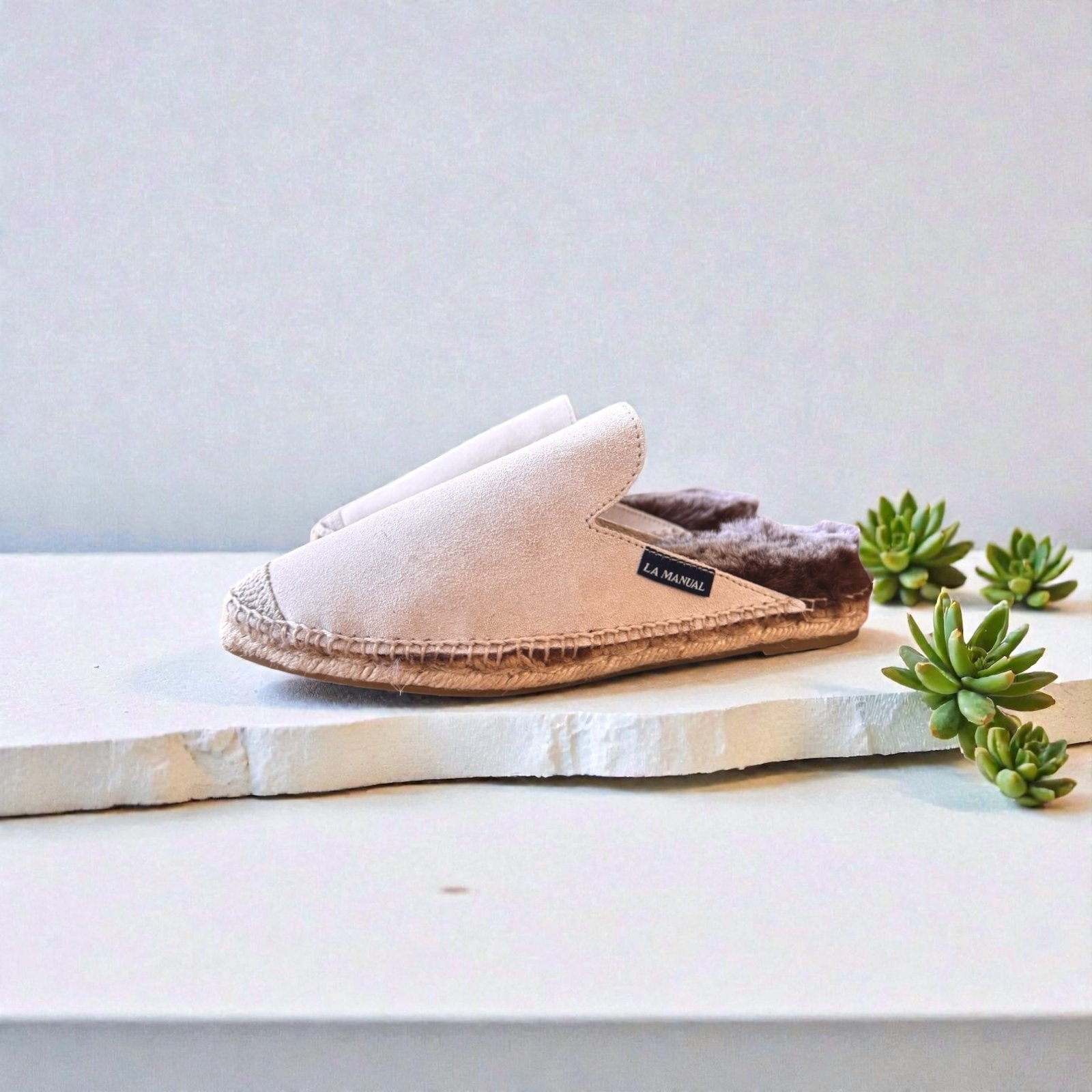 Babucha Piel Inverna | Edición Limitada | La Manual Alpargatera | Alpargata Para Mujer Alpargata para mujer Babucha Piel Inverna, una alpargata tipo Mule